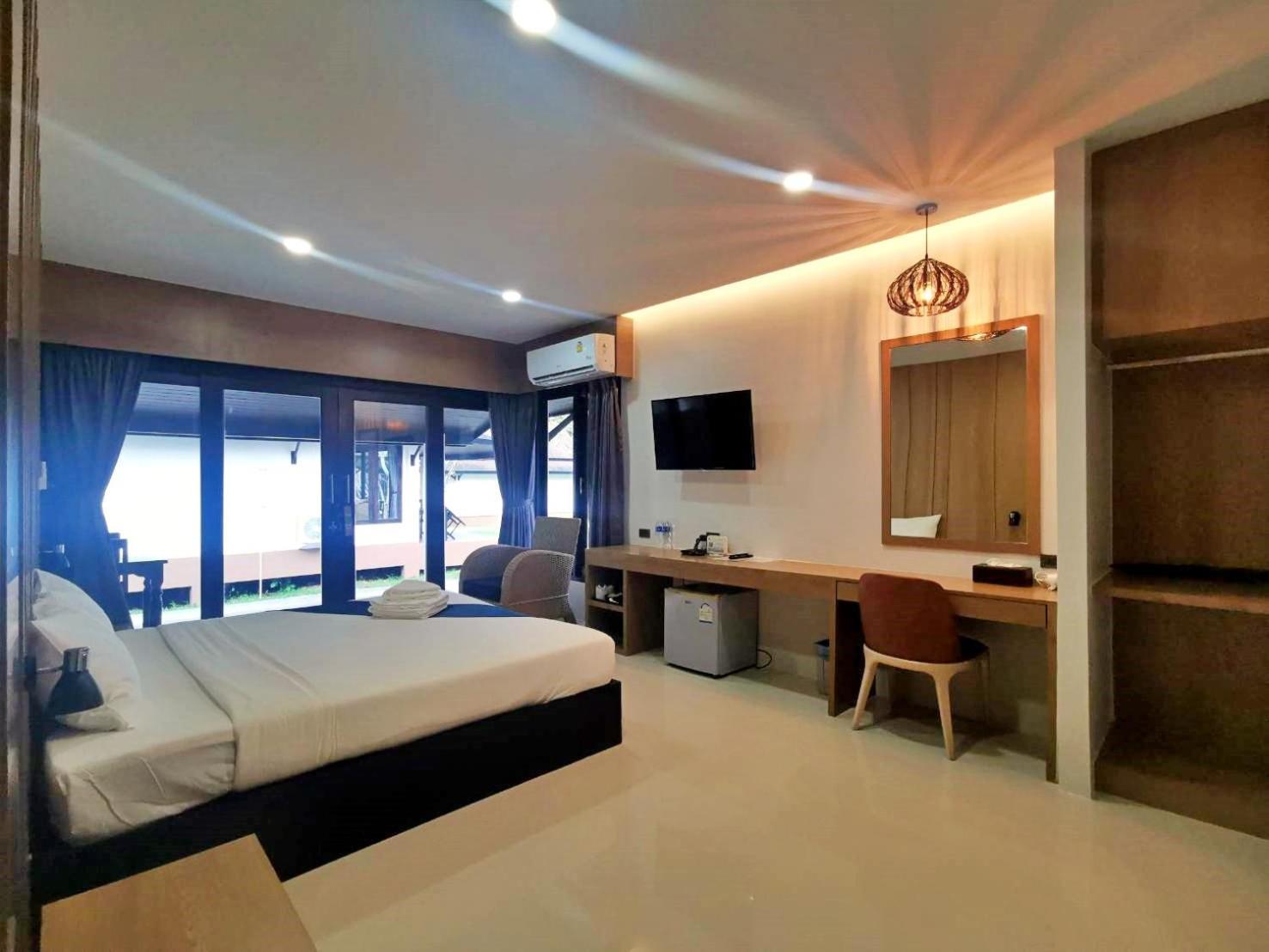 Nana Beach Hotel & Resort Pathiu Eksteriør bilde