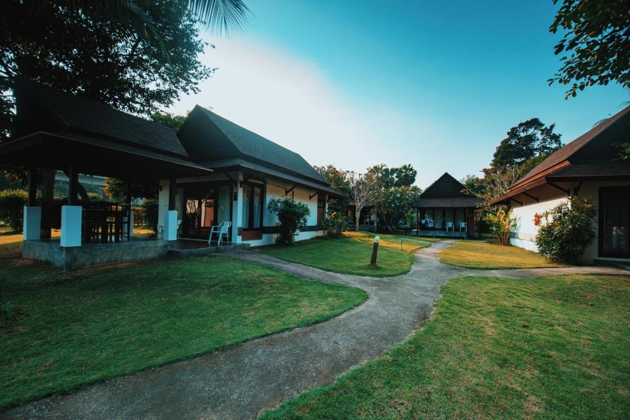 Nana Beach Hotel & Resort Pathiu Eksteriør bilde